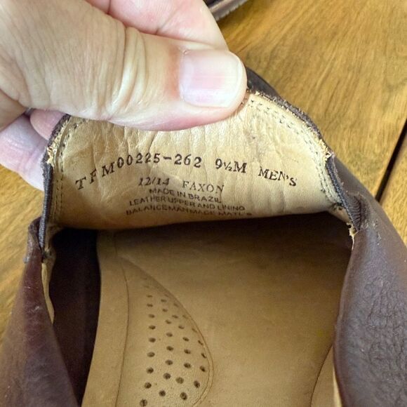 Tommy Bahama “Faxon” loafers